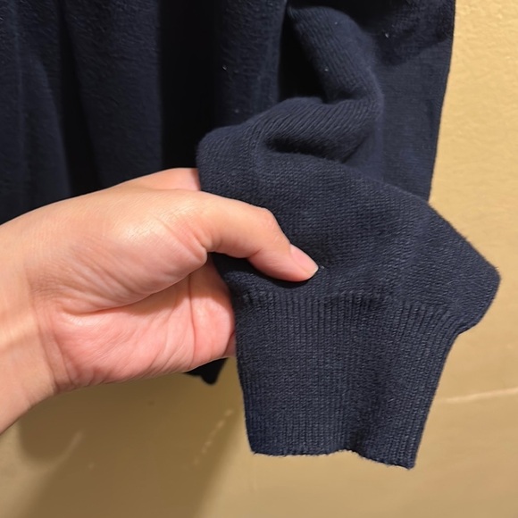 Dunnes Men's Navy Sweater - Picture 4 of 5